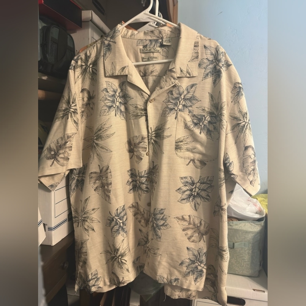 Batik Bay 100% Silk Shirt Mens XXL Beige Tropical Leaf Hawaiian Camp Button Up